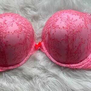 NWOT Victoria's Secret Very Sexy push up bra, Pink with darker lace 38DD